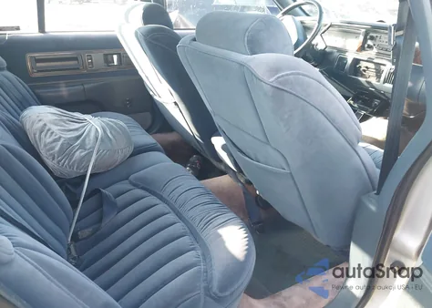 1992 Buick Roadmaster из США, поврежденный, VIN 1G4BN537XNR433517